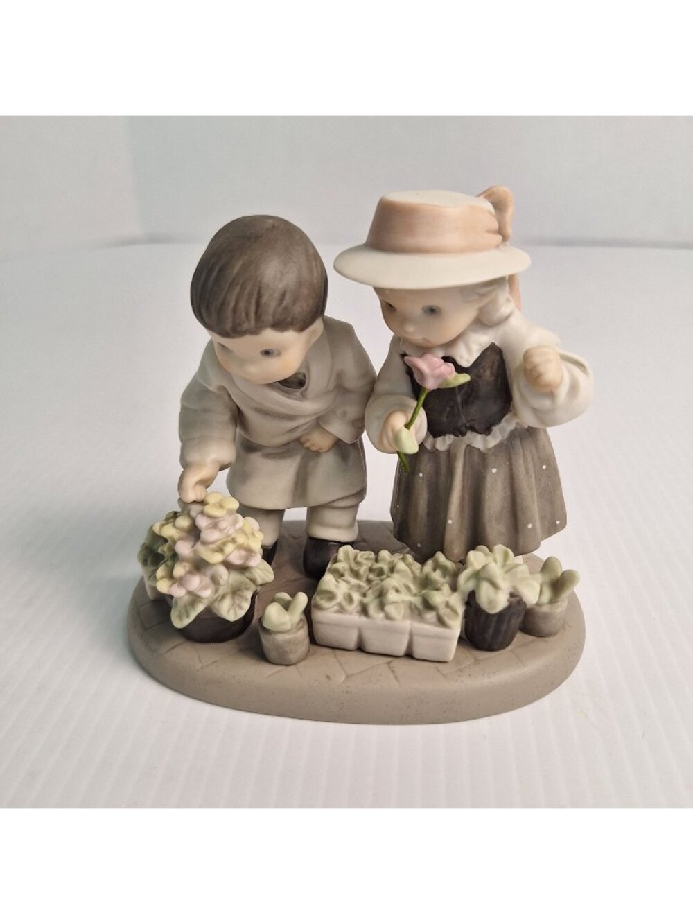 ENESCO "TUESDAY'S CHILD IS FULL OF GRACE" PRETTY AS A PICTURE K ANDERSON FIGURE
